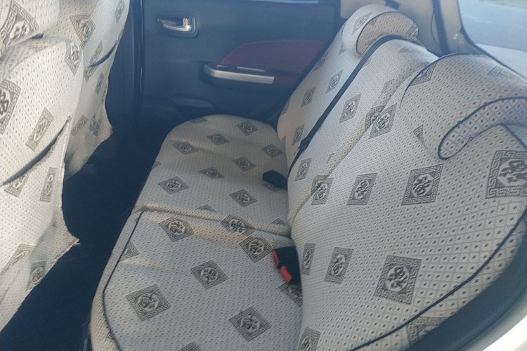 长安 奔奔 2015款 1.4L IMT豪华型 国V中控内饰7004