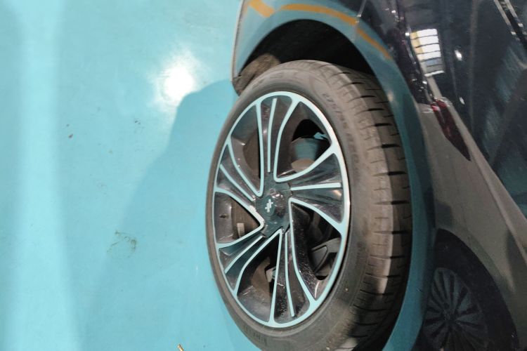 智己汽车 智己L7 2023款 Snake Performance Lite车身外观6008