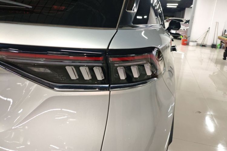 北京汽车 北京X7 2022款 1.5TD DCT致尚版车身外观9