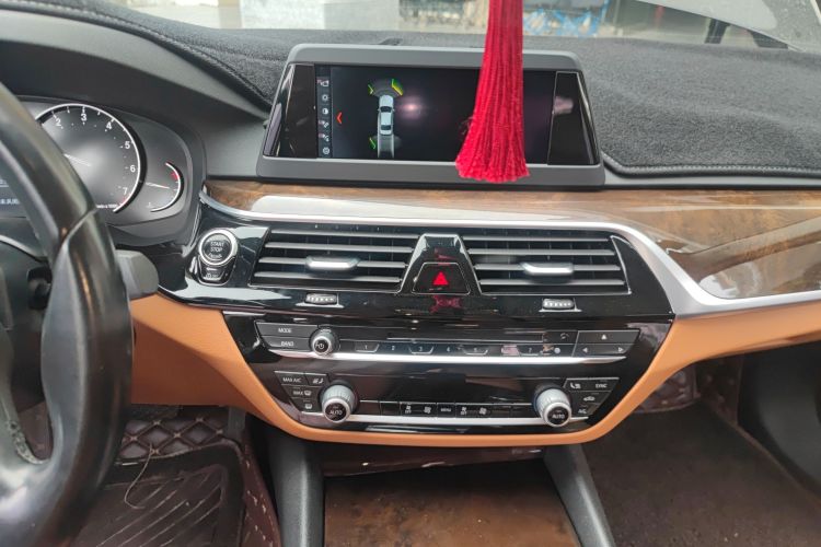 宝马5系 2018款 528Li 上市特别版局部细节16