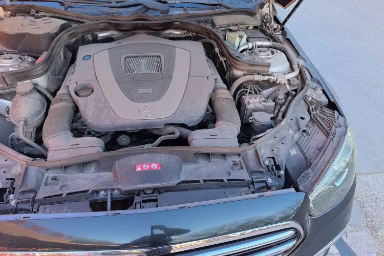 奔驰E级 2011款 E 300 L 时尚尊贵型局部细节9007