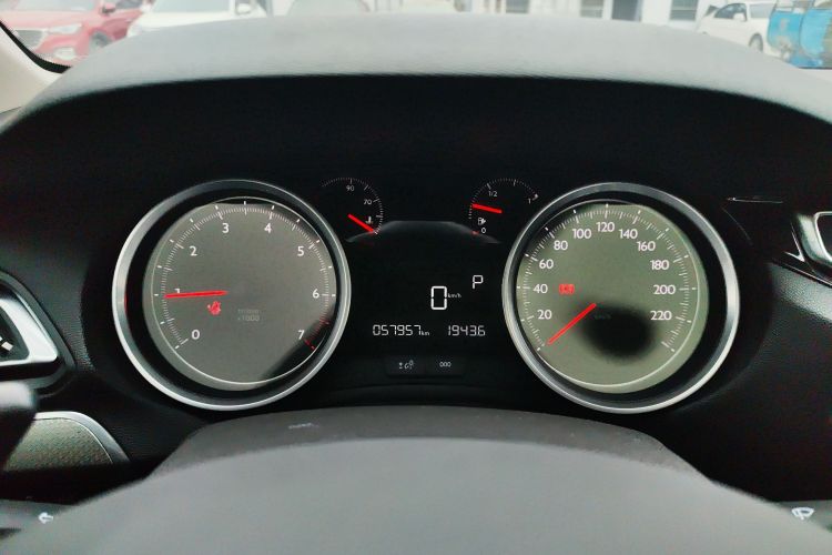 标致408 2020款 230THP 十周年质臻版中控内饰14