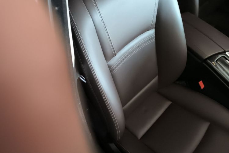 宝马5系 2014款 525Li 豪华设计套装局部细节41