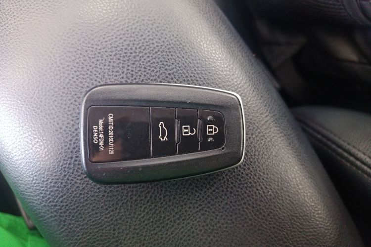 丰田 亚洲狮 2021款 2.0L 进取版中控内饰11