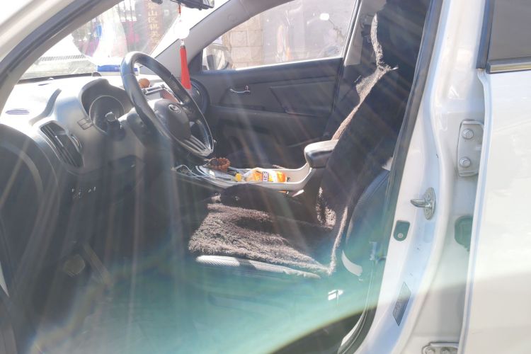 起亚 智跑 2015款 2.0L 自动两驱版DLX局部细节19