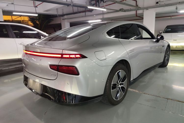 小鹏P7 2023款 P7i 702 Max车身外观6005