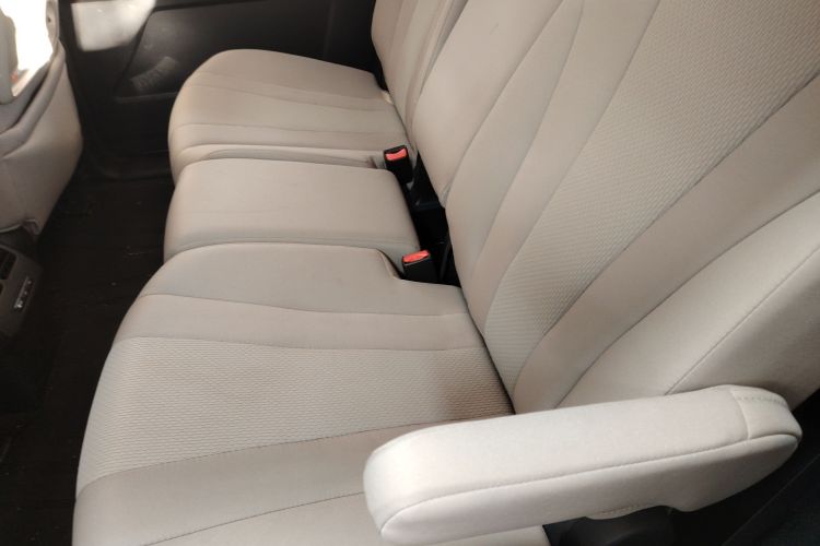 马自达5 2013款 2.0L 自动舒适型中控内饰7004