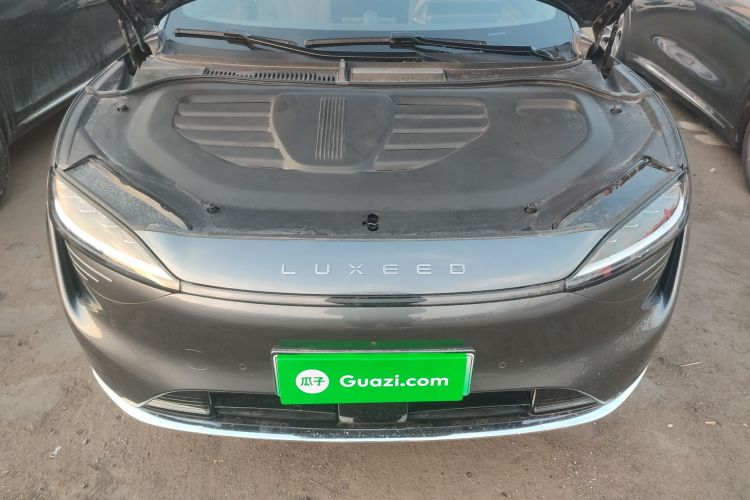 鸿蒙智行 智界R7 2025款 增程 251km Max机舱底盘24