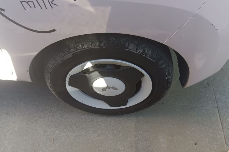 五菱汽车 宏光MINIEV 2021款 马卡龙臻享款 磷酸铁锂车身外观6007