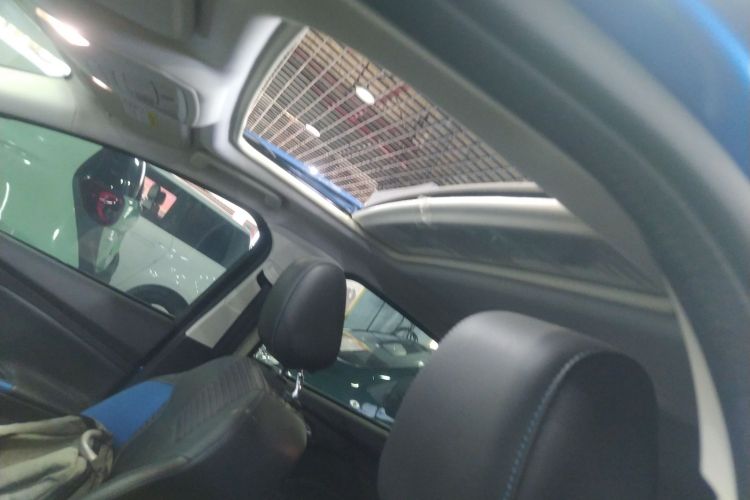 福特 福克斯 2020款 两厢经典 1.5L 自动风尚型中控内饰22