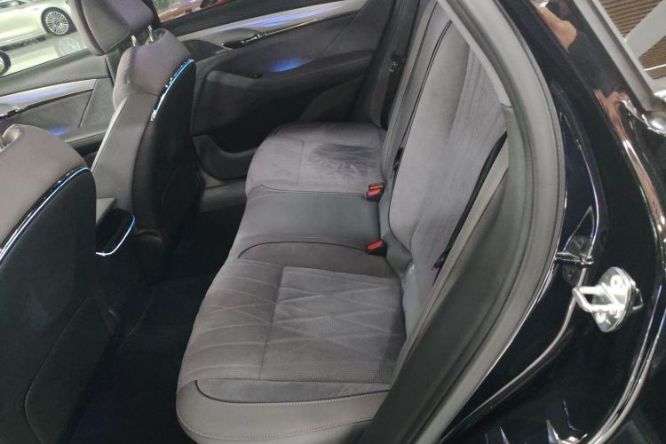 岚图汽车 岚图追光 2023款 四驱标准版中控内饰21