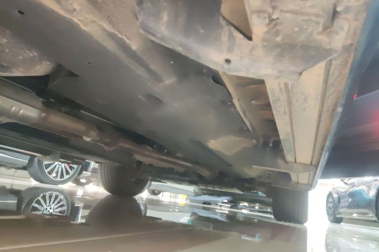 红旗HS7 2022款 2.0T DCT两驱智联旗享版 五座局部细节9001