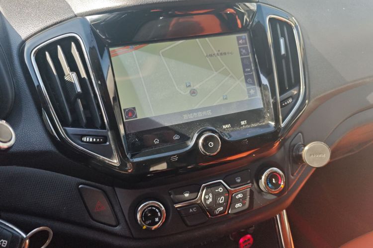 凯翼X5 2017款 2.0L CVT豪华型中控内饰16