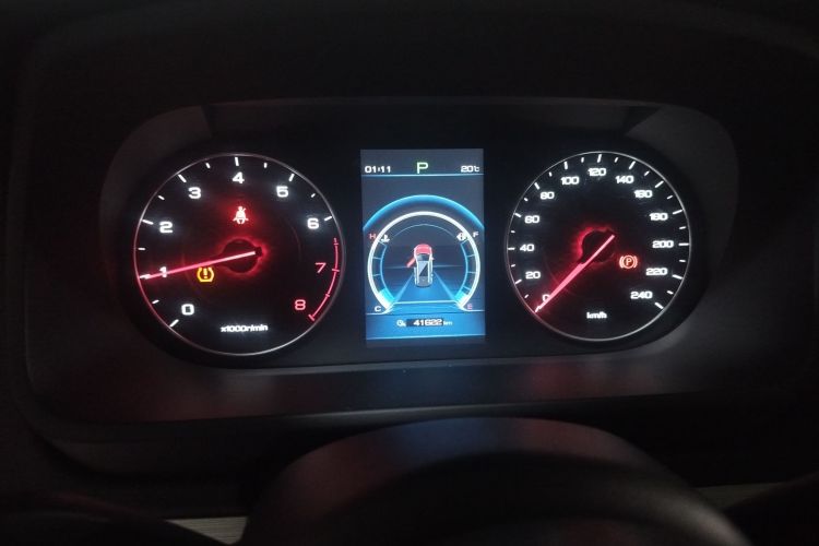 比亚迪 唐 2018款 2.0T 自动智联尊贵型 7座 国V中控内饰14