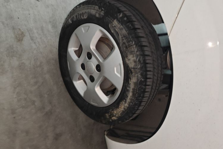 荣威 科莱威CLEVER 2021款 302km新四座超能版车身外观6008