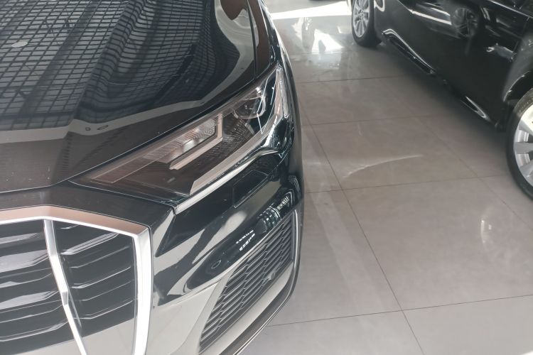 奥迪Q7 2023款 45 TFSI quattro S line运动型局部细节36