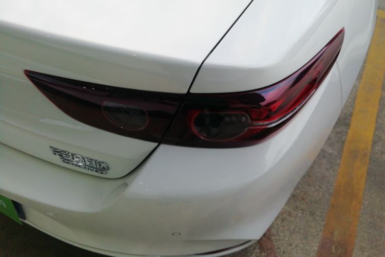 马自达3 昂克赛拉 2023款 2.0L 自动质雅版车身外观9