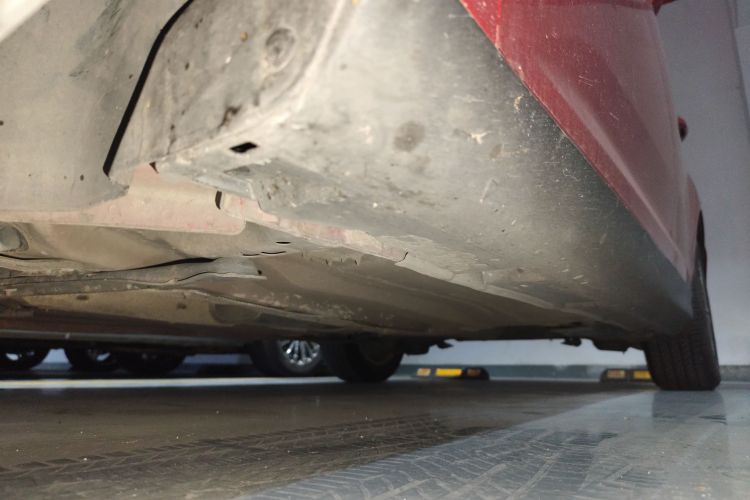 福特 福克斯 2012款 两厢 1.6L 自动风尚型局部细节9004