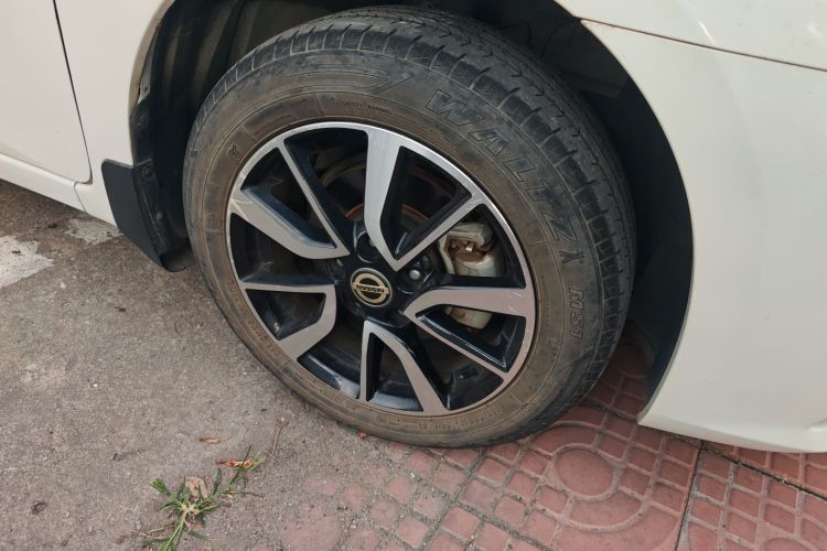 日产 轩逸 2021款 经典 1.6XE CVT舒适版车身外观10