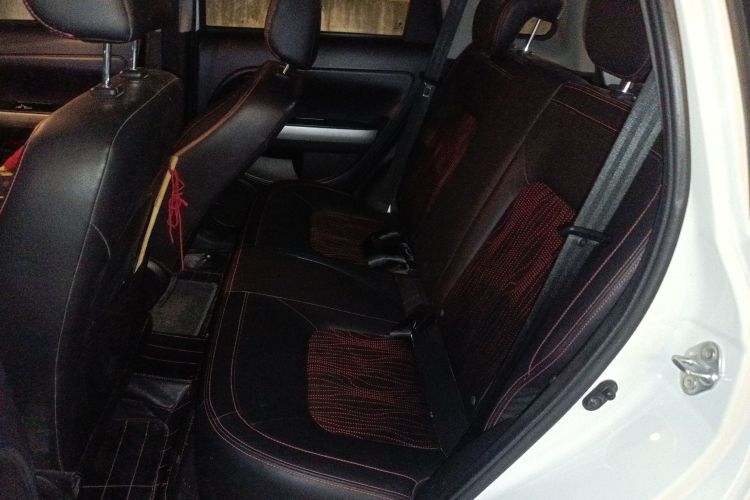 长城M4 2012款 1.5L 手动舒适型中控内饰21