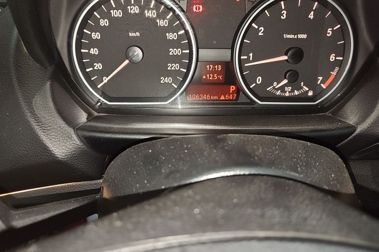 宝马1系(进口) 2008款 120i 自动挡中控内饰15