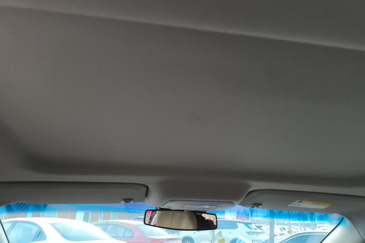 别克GL8 2021款 陆上公务舱 652T 舒适型中控内饰22