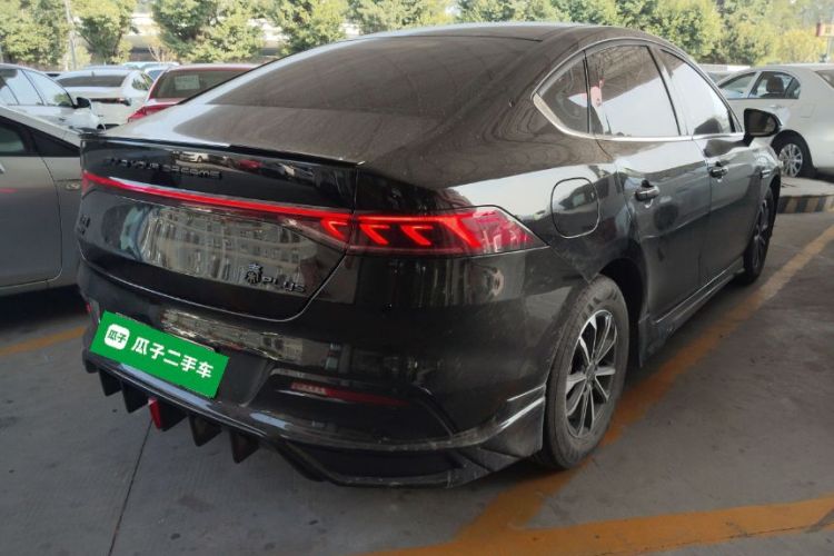 比亚迪 秦PLUS 2024款 荣耀版 DM-i 55KM领先型车身外观7