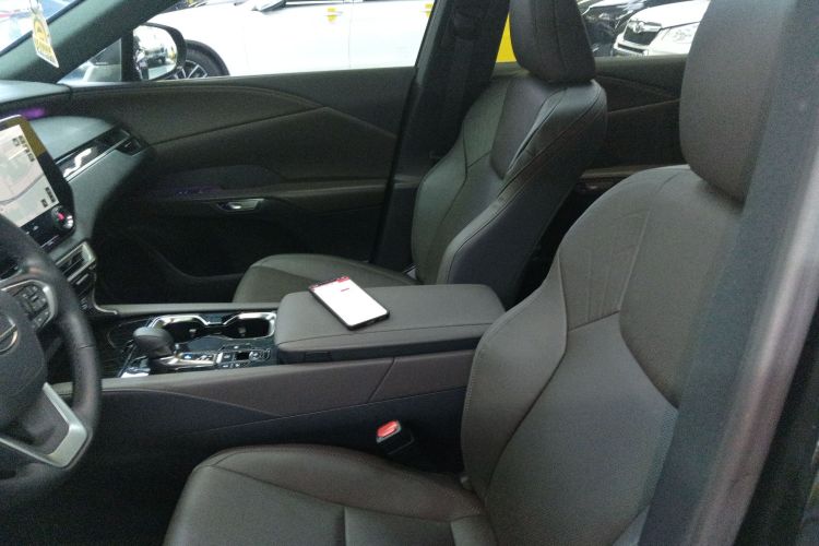 雷克萨斯RX 2023款 350h 四驱醇享版局部细节19