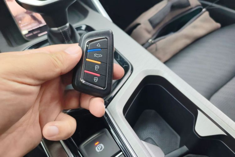 吉利汽车 帝豪 2022款 第4代 1.5L CVT尊贵型中控内饰7001