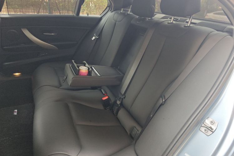 宝马3系 2015款 320Li 超悦版时尚型中控内饰21