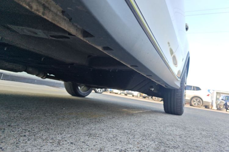 荣威RX5新能源 2020款 ePLUS 国潮荣麟豪华版机舱底盘30