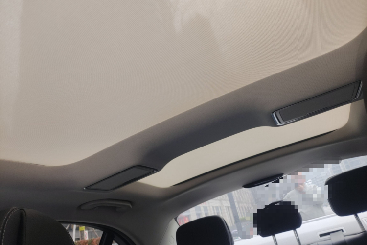 奔驰C级 2017款 改款 C 200 L 运动版中控内饰22