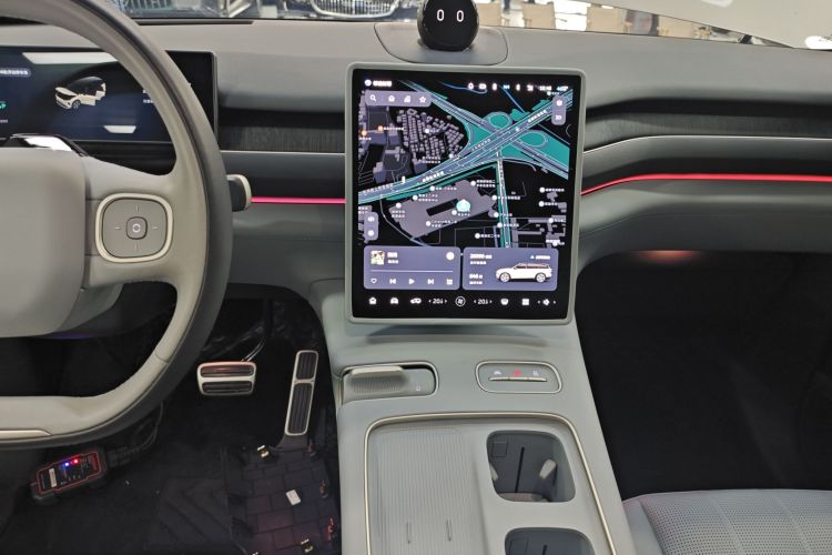 蔚来ES8 2023款 75kWh 行政版中控内饰7002