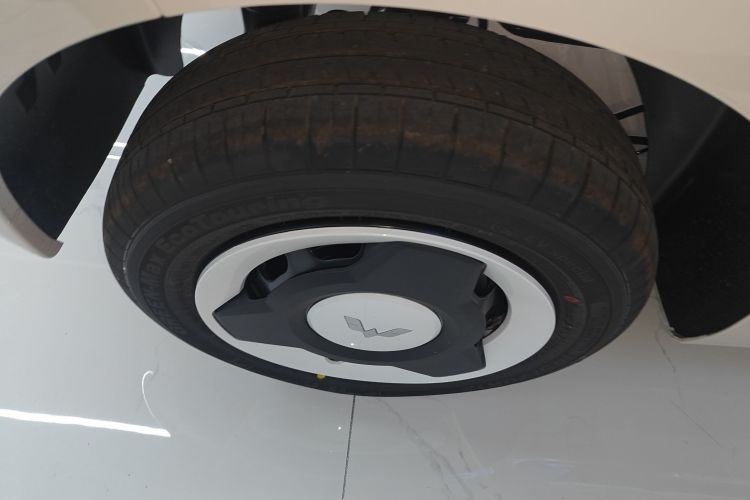 五菱汽车 宏光MINIEV 2024款 第三代 215km 青春版车身外观6008