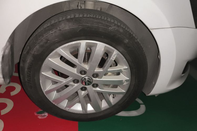 大众 桑塔纳 2013款 1.6L 自动豪华版车身外观6007