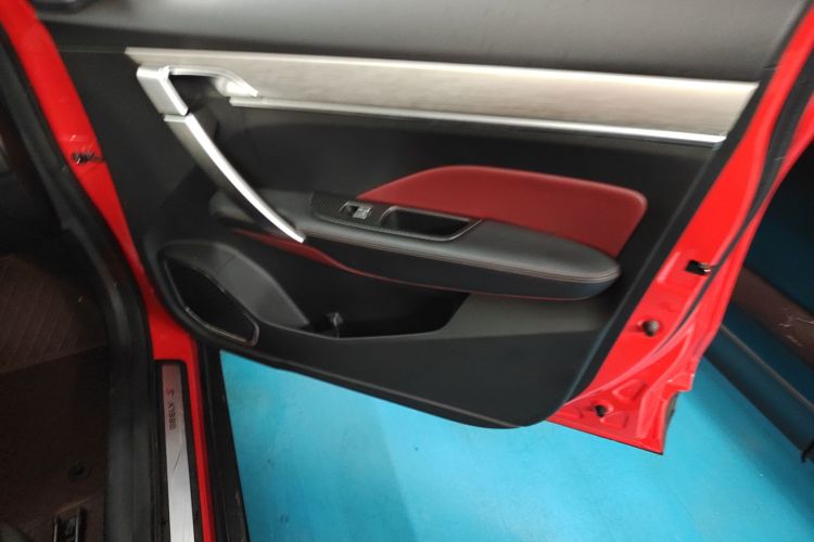 吉利汽车 缤越 2019款 运动款 260T DCT游侠 国VI中控内饰7005