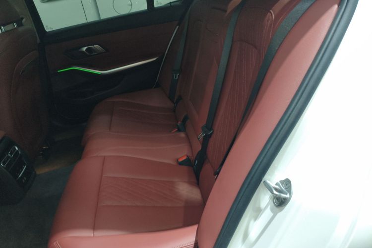 宝马3系 2023款 325Li M运动套装中控内饰21