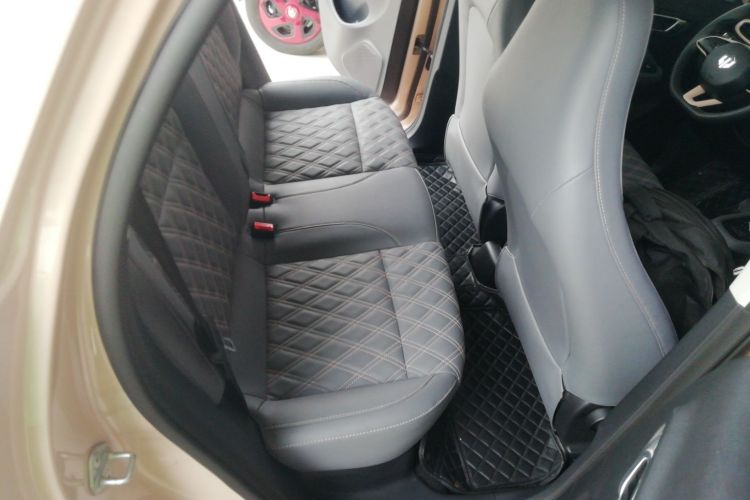 零跑汽车 零跑T03 2021款 400舒享版中控内饰21