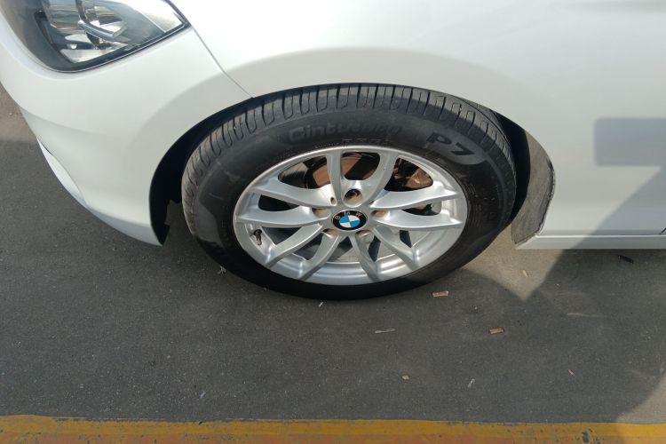 宝马1系(进口) 2016款 118i 领先型车身外观6007