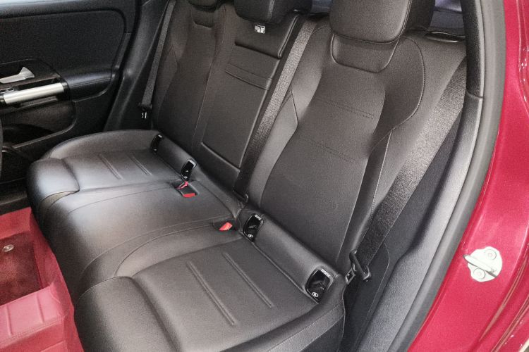 奔驰GLA 2023款 GLA 220中控内饰21