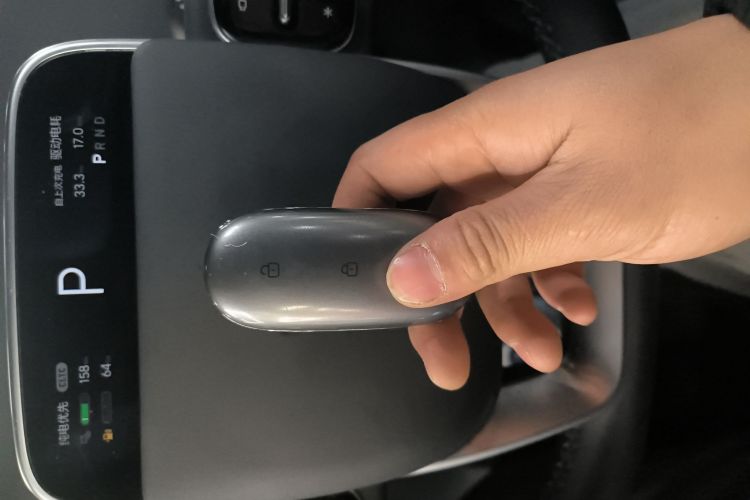 理想汽车 理想L8 2024款 Pro中控内饰11