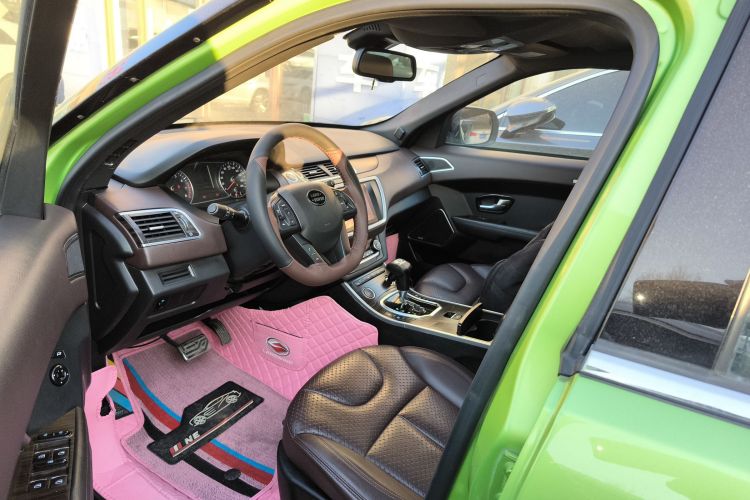 陆风X7 2015款 2.0T 全景尊贵版中控内饰19