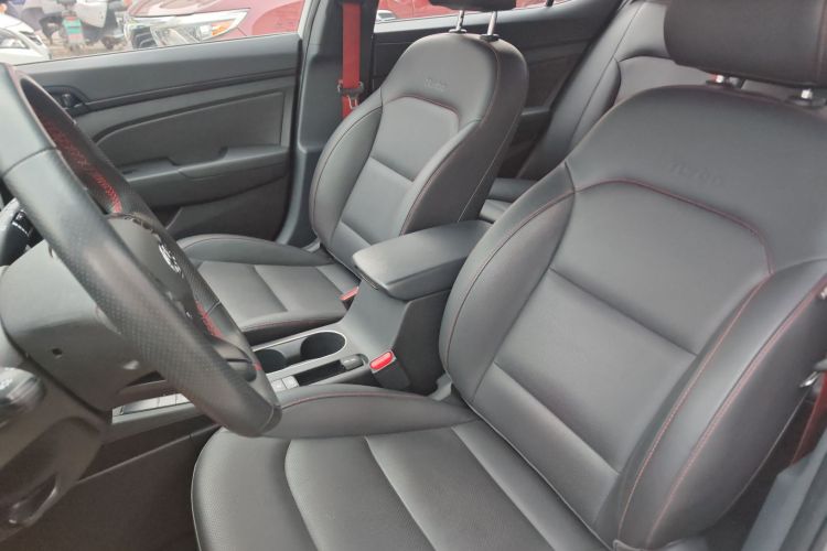 现代 领动 2019款 1.4T 双离合炫动·活力型局部细节19