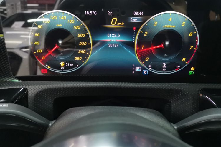 奔驰A级 2022款 改款 A 200 L 运动轿车时尚型中控内饰14