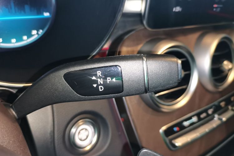 奔驰GLC 2022款 GLC 300 L 4MATIC 动感型臻藏版局部细节18