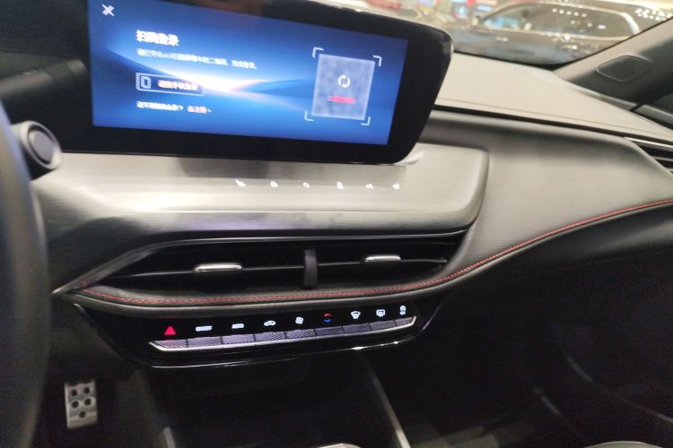 别克 威朗 2023款 Pro GS 疾风版中控内饰16