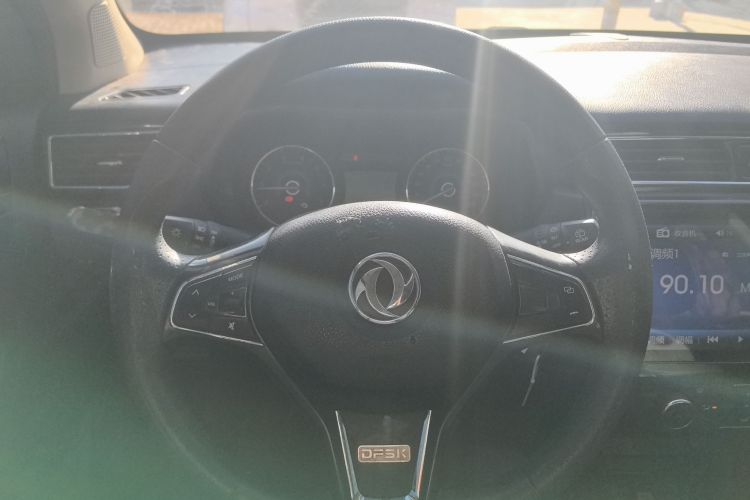 东风风光 风光580 2021款 改款 ☆星版 1.8L 手动精英型中控内饰13