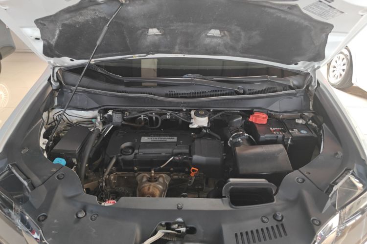 本田 艾力绅 2016款 2.4L 至尊版机舱底盘24