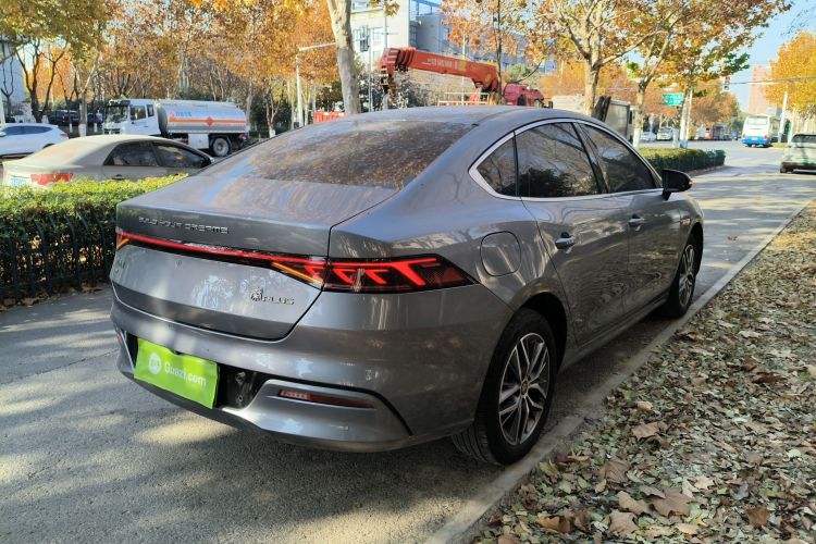 比亚迪 秦PLUS 2024款 荣耀版 EV 420KM领先型车身外观7