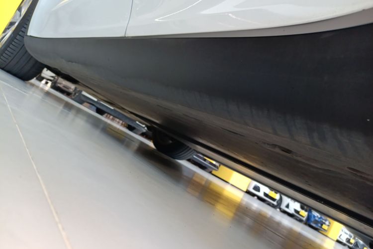 特斯拉 Model Y 2022款 后轮驱动版局部细节9002